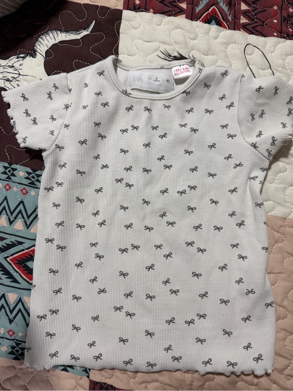 Zara White Ribbed Tee with Black Bow Print